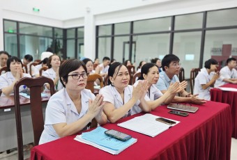BỆNH VIỆN ĐA KHOA VIỆT YÊN SƠ KẾT CÔNG TÁC 6 THÁNG ĐẦU NĂM 2026: QUYẾT TÂM NÂNG CAO CHẤT LƯỢNG KHÁM CHỮA BỆNH, ĐẨY MẠNH CHUYỂN ĐỔI SỐ