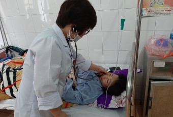 Ngày thầy thuốc Việt Nam 27/2/2020: “Blouse trắng - Trái tim hồng”