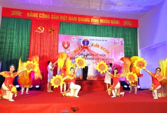 Hội thi văn nghệ chào mừng 69 năm ngày Thầy thuốc Việt Nam và 114 năm ngày Quốc tế Phụ nữ