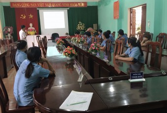 Tập huấn phòng chống dịch cho đội bảo vệ, vệ sinh, kinh doanh căng tin, tạp hoá trong bệnh viện