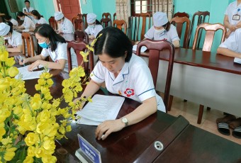 Hội thi Điều dưỡng viên, Kỹ thuật viên,  Hộ sinh giỏi Trung tâm Y tế Việt Yên năm 2022