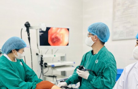 NHIỀU CA UNG THƯ ĐẠI TRỰC TRÀNG PHÁT HIỆN MUỘN TẠI BỆNH VIỆN ĐA KHOA VIỆT YÊN