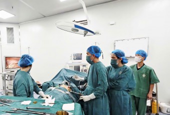 Đau bụng đi khám, cô gái 18 tuổi bất ngờ phát hiện mang thai hơn 4 tháng và mắc viêm ruột thừa cấp
